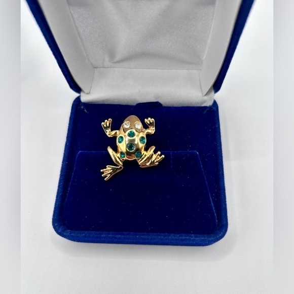 Vintage Emerald Green Rhinestone Gold Frog Tac Pin Brooch in Original Bo…​​​​ - Picture 2 of 7